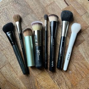 Makeup brush lot